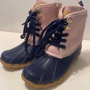 Tommy Hilfiger girls duck boots Size 3